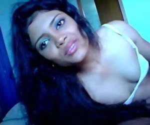 Tamil Sexy Babe Blowjob